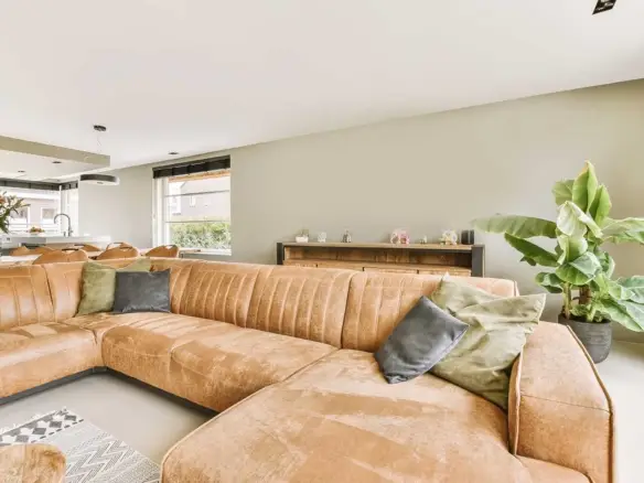 Spacious apartment with parking