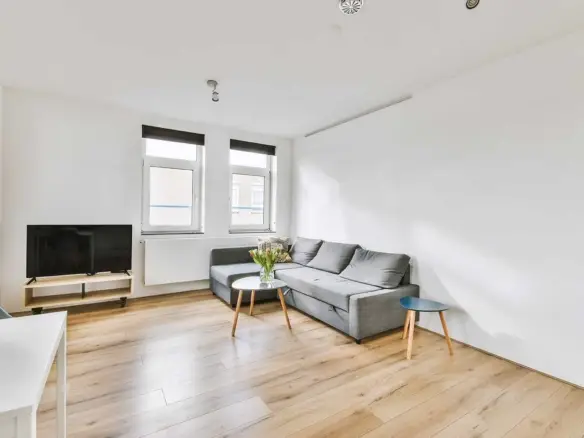 Spacious apartment with parking